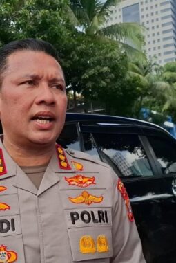 Penahanan Bahar bin Smith Ditangguhkan karena Pemulihan