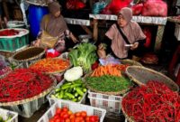 Arsip - Cabai rawit merah, cabai merah keriting dan komoditas pangan lainnya yang dijual pedagang di Pasar Minggu, Jakarta Selatan, Jumat (20/2/2026). ANTARA/Harianto