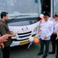 Bupati H. Khairunas meresmikan rute baru DAMRI di RTH Solok Selatan, Selasa (24/2/2026).