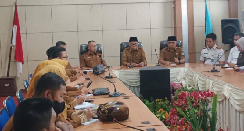 Wawako Azhar menekankan pentingnya sinergi OPD untuk mewujudkan Kota Layak Anak 2026.