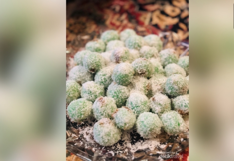 Poto,Onde ondel menghadirkan cita rasa kampung halaman di Belanda.