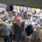 Foto: Kondisi Pasar Tanah Abang, Jakarta Pusat, Sepekan Jelang Ramadan, Kamis (12/2/2026). (CNBC Indonesia/Chandra Dwi Pranata)


