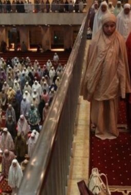 Indonesia Negara Paling Rajin Beribadah