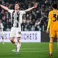 Penyerang Juventus Kenan Ylidiz (kiri) merayakan golnya ke gawang Pisa pada lanjutan Liga Italia 2025/2026 di Stadion Alliamz, Turin. Yildiz membantu timnya menang dengn skor 4-0. (Juventus)